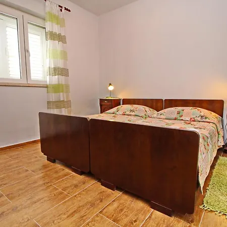 Garden House * Zrnovo