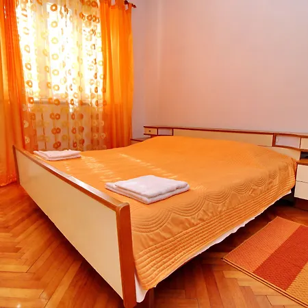 Garden House * Zrnovo