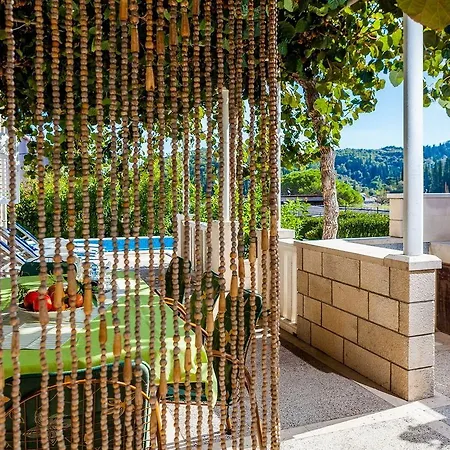 Garden House 度假居 *
