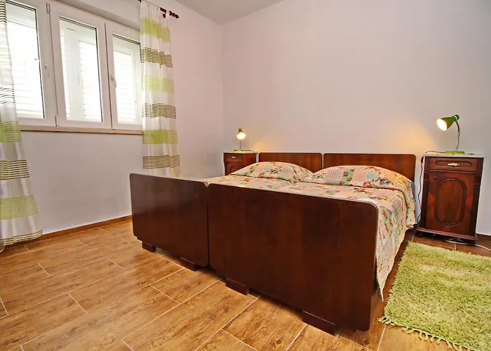 Garden House * Zrnovo