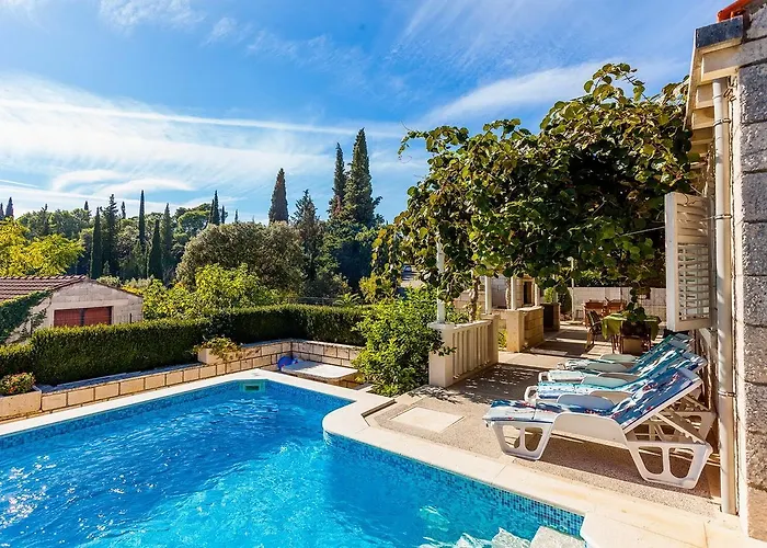 Garden House Semesterbostad Zrnovo